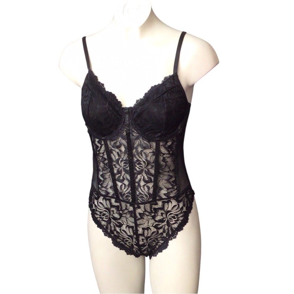 Chic Black Lace Lingerie size medium